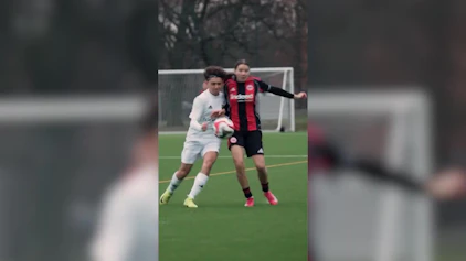 TOGGO Liga Shorts Liz Reise zur Profi-Fußballerin!