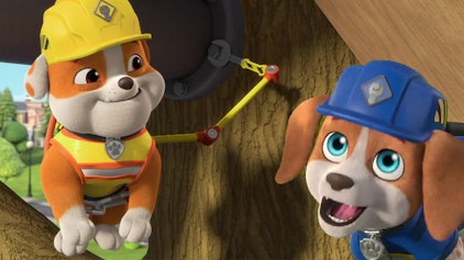 Rubble & Crew Die Crew baut ein Baumhaus