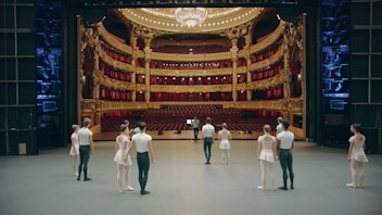 Find me in Paris Tanzen bis zum Umfallen