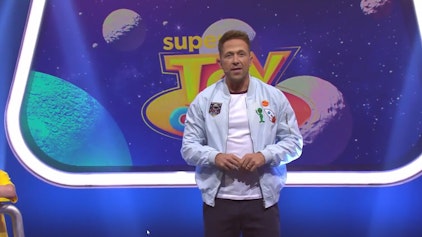 Super Toy Club "Die Tierlieben" vs. "Die Krähen"