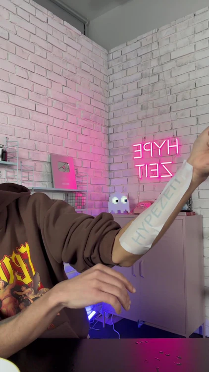 Hypezeit Shorts Ich teste Jessies Tattoo hack